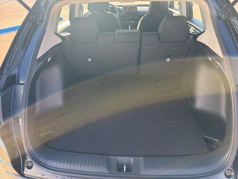 Certified 2025 Honda HR-V LX image 13