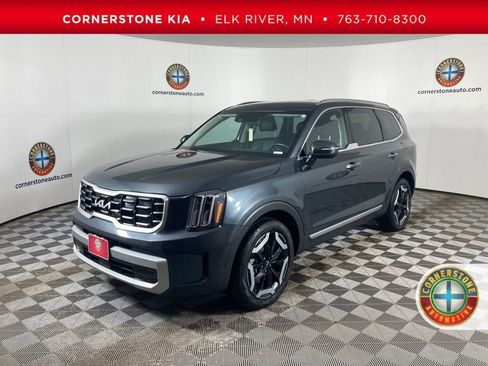 Used 2023 Kia Telluride S w/ S Sunroof Package image 1