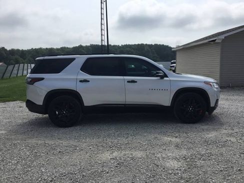 Used 2018 Chevrolet Traverse Premier w/ Redline Edition AWD/4WD image 2