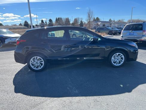 Certified 2025 Subaru Impreza 2.0i image 37