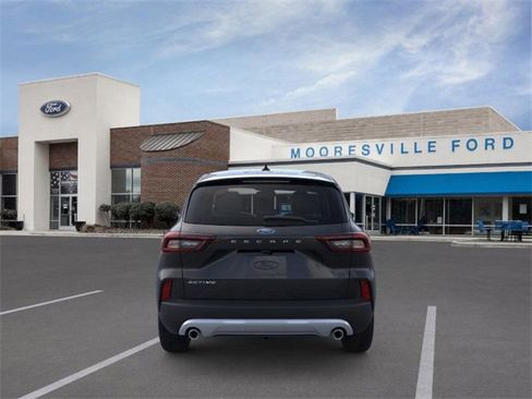 New 2025 Ford Escape Active image 5