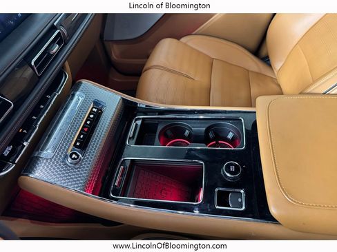 Certified 2025 Lincoln Aviator Black Label w/ Jet Appearance Package image 33