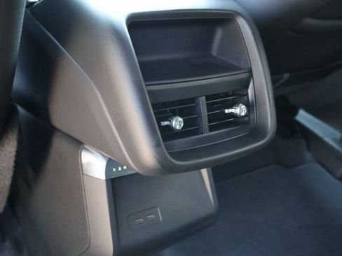 Certified 2024 Cadillac Lyriq Luxury RWD image 18