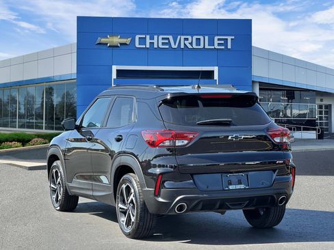 Certified 2023 Chevrolet TrailBlazer RS w/ Sun and Liftgate Package AWD/4WD image 3