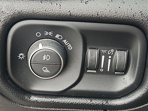 Used 2022 RAM 1500 Laramie image 26