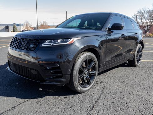 Used 2021 Land Rover Range Rover Velar R-Dynamic S image 8