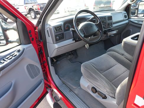 Used 2002 Ford F350 XLT image 14