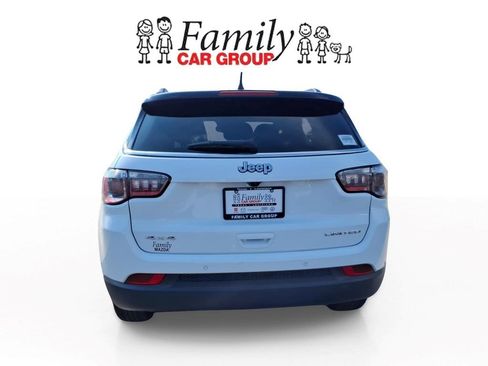 Used 2025 Jeep Compass Limited AWD/4WD image 3