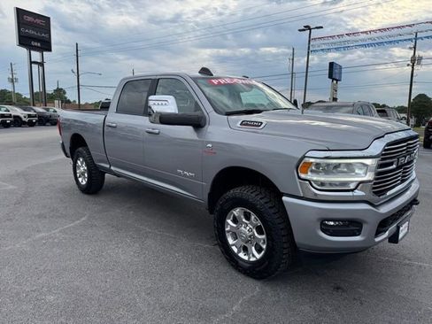 Used 2024 RAM 2500 Laramie AWD/4WD image 1