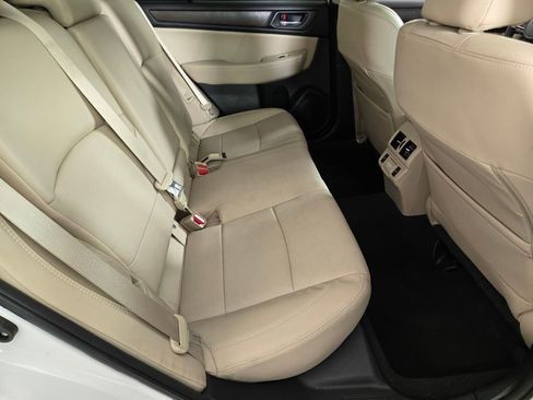 Used 2018 Subaru Outback 2.5i Limited AWD/4WD image 21