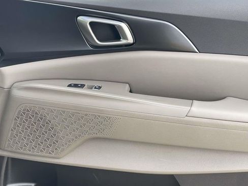 Certified 2026 Kia Carnival image 18