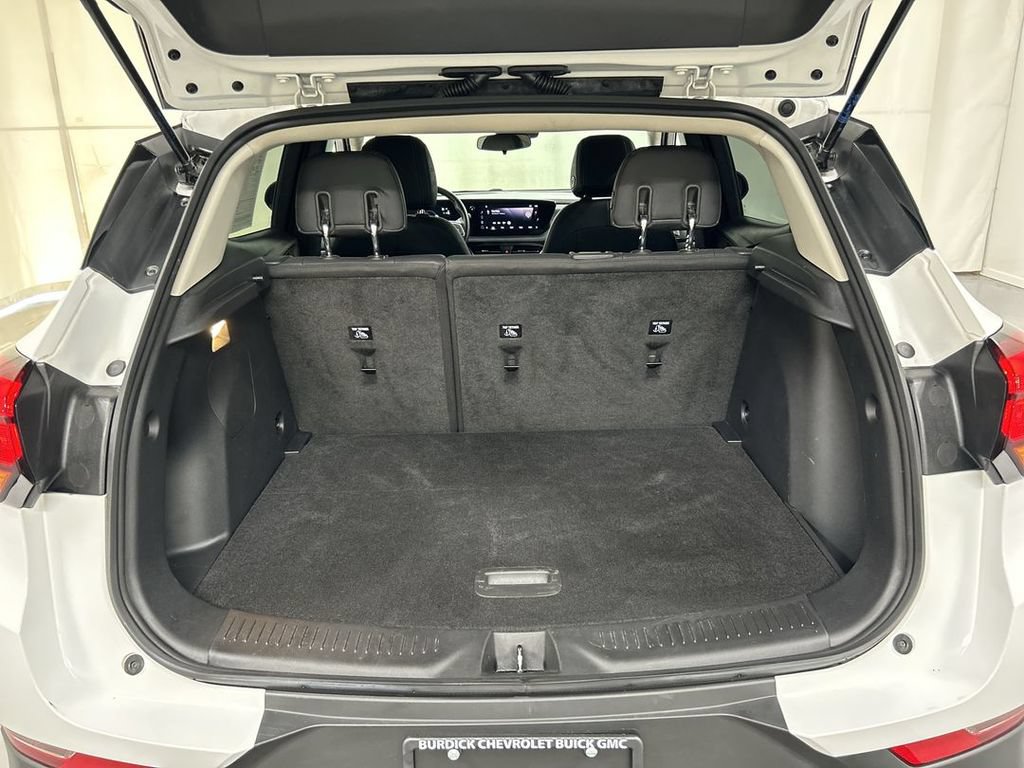 Certified 2024 Buick Encore GX Preferred FWD image 21