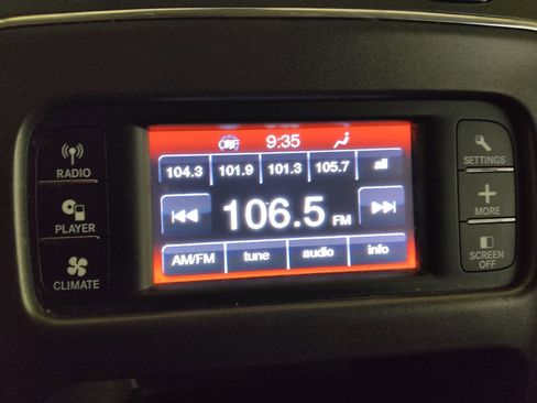 Used 2019 Dodge Journey SE FWD image 25