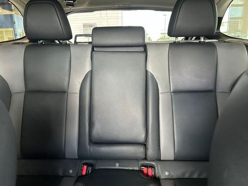 Used 2025 Subaru Outback Onyx Edition AWD/4WD image 22