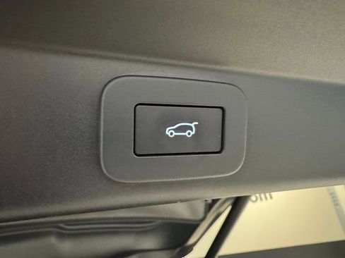 Used 2024 Land Rover Range Rover Sport Dynamic SE image 30