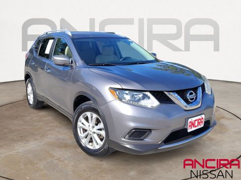 Used 2016 Nissan Rogue SV FWD image 1