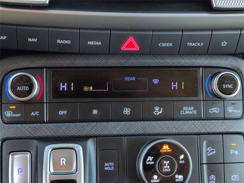 Used 2025 Hyundai Palisade Limited image 23