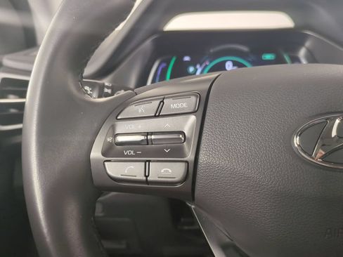 Used 2020 Hyundai Ioniq SEL FWD image 31