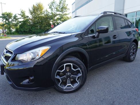 Used 2015 Subaru Crosstrek 2.0i Premium AWD/4WD image 3