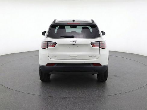 Used 2025 Jeep Compass Limited AWD/4WD image 7