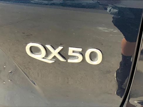 Used 2024 INFINITI QX50 Luxe image 9