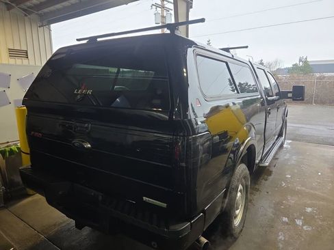 Used 2014 Ford F150 FX4 w/ Equipment Group 402A Luxury image 3