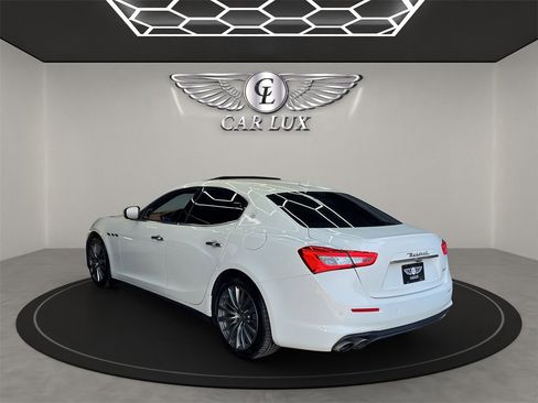 Used 2018 Maserati Ghibli image 4