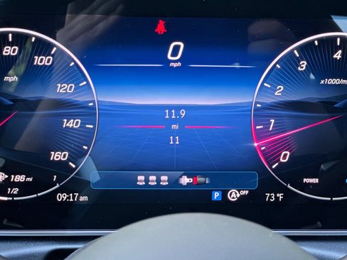 Used 2025 Mercedes-Benz C 300 4MATIC Sedan image 30