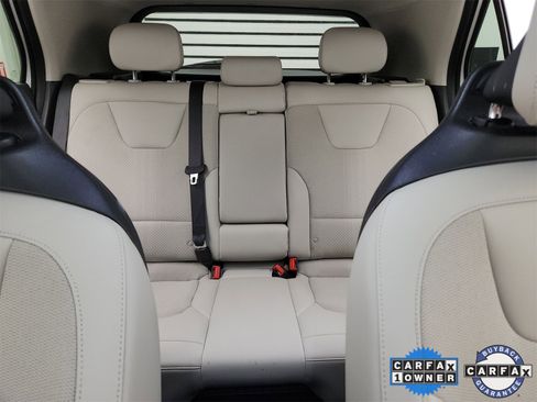 Certified 2024 Kia Niro EX Touring image 22