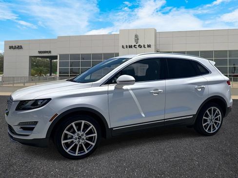 Used 2019 Lincoln MKC Reserve FWD image 7