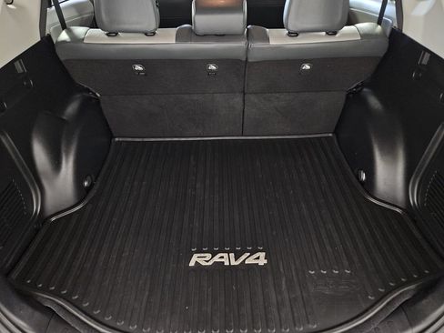 Used 2013 Toyota RAV4 Limited FWD image 29