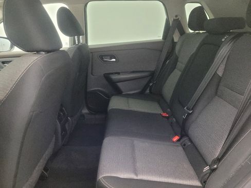 Used 2023 Nissan Rogue SV FWD image 18