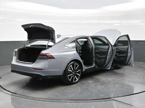 Used 2023 Honda Accord Touring image 45