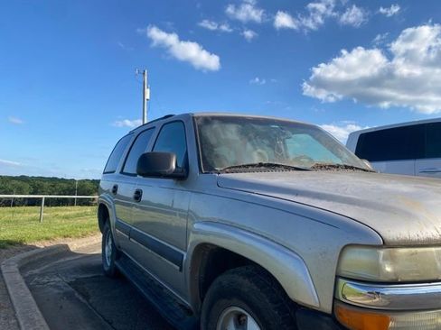 Used 2004 Chevrolet Tahoe LS w/ Preferred Equipment Group RWD image 8