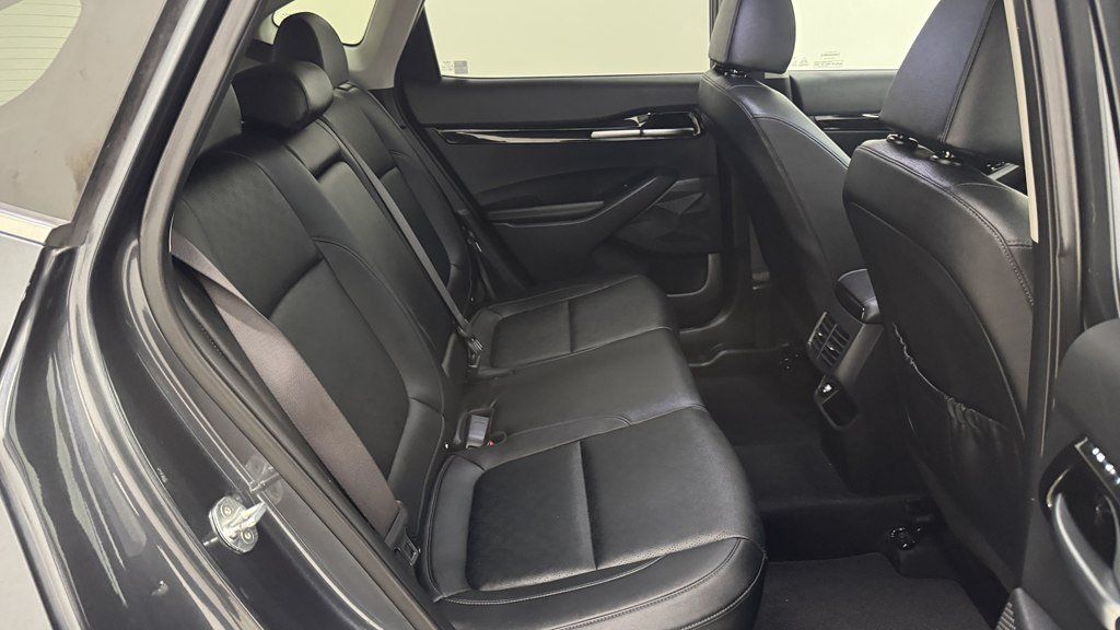 Used 2022 Kia Seltos SX w/ Sunroof Package AWD/4WD image 21