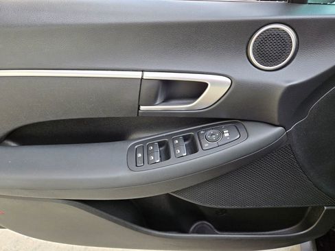 Used 2022 Hyundai Sonata SE image 21