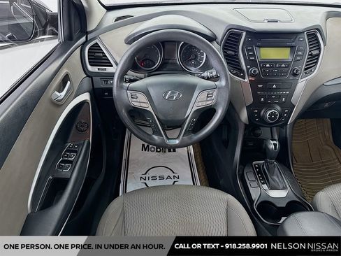 Used 2016 Hyundai Santa Fe Sport image 19