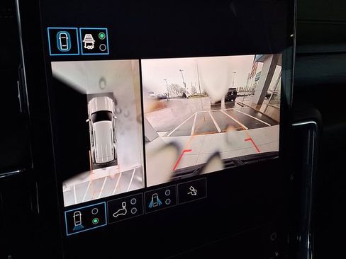 Used 2025 GMC Yukon Denali image 14