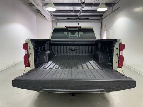 New 2026 Chevrolet Silverado 1500 RST w/ Safety Package AWD/4WD image 8