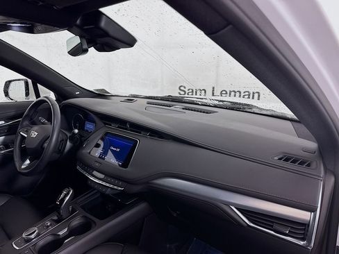 Used 2023 Cadillac XT4 Premium Luxury w/ Cold Weather Package image 30