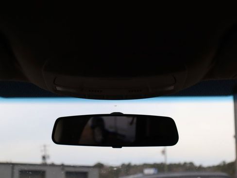 Used 2017 Ford Edge SE image 28