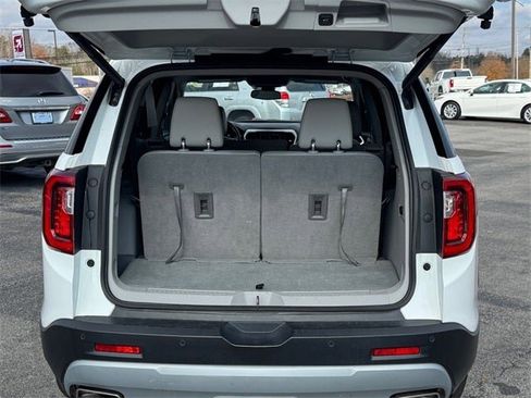Used 2023 GMC Acadia SLT image 14
