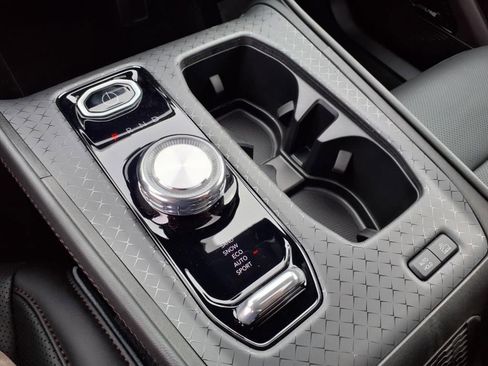 New 2025 Jeep Wagoneer S Limited AWD/4WD image 15