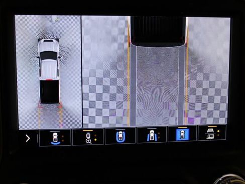 Certified 2022 GMC Sierra 3500 Denali image 57