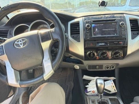 Used 2013 Toyota Tacoma PreRunner w/ TRD Sport Pkg RWD image 16
