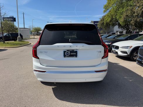 New 2026 Volvo XC90 T8 Ultra w/ Lounge Package image 5