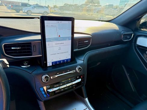 Certified 2020 Ford Explorer ST w/ ST Street Pack image 17