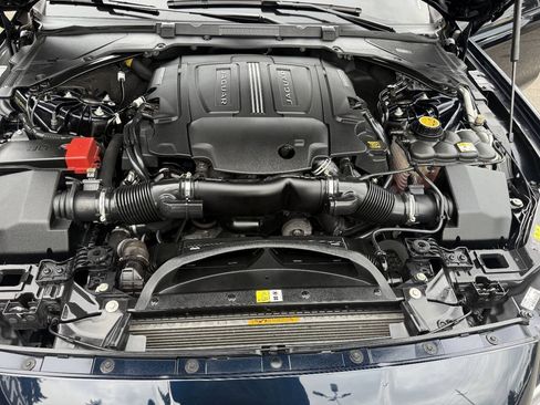 Used 2016 Jaguar XF Prestige RWD image 16