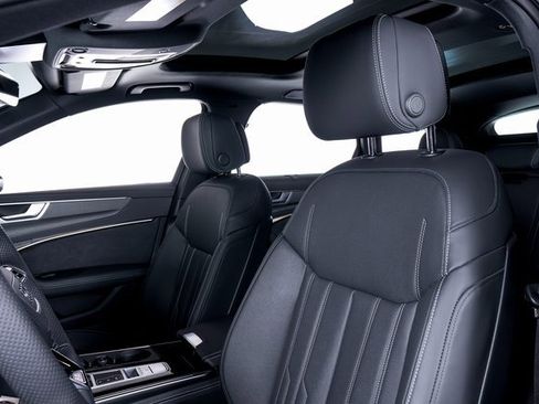 Used 2025 Audi RS 6 performance image 18