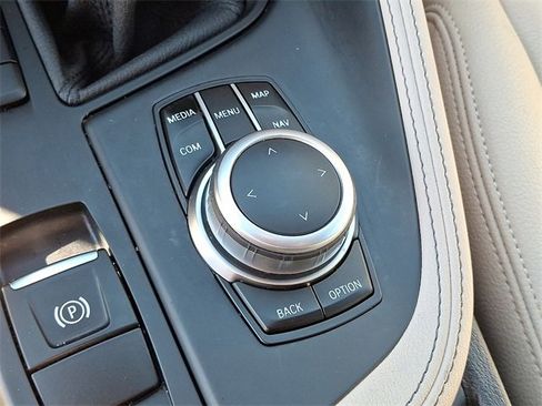 Used 2019 BMW X1 sDrive28i image 12